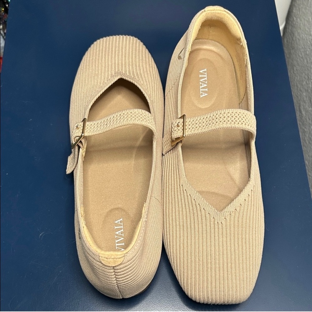 Vivaia Margot Mary-Jane Flats - Picture 3 of 12